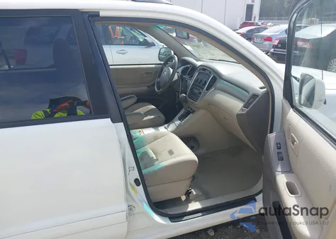 2004 Toyota Highlander V6 from USA, damaged, VIN JTEDP21A440023542